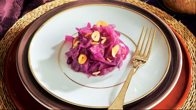 lombarda con ajos y pinones para navidad
