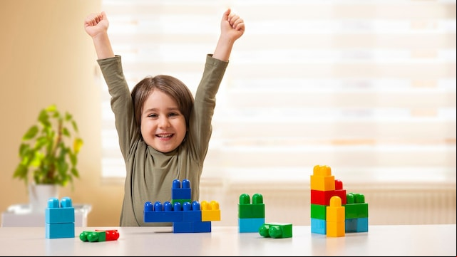 Niño, feliz, jugando