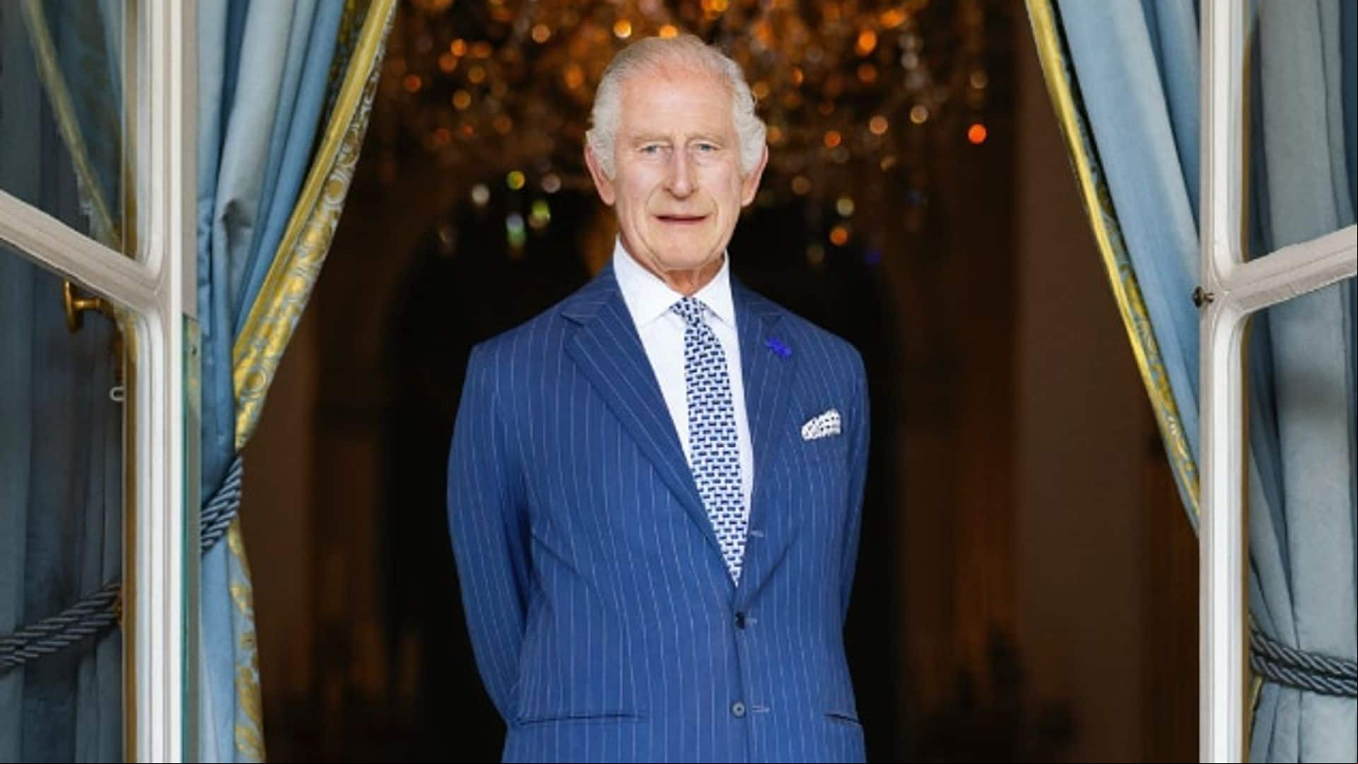 El rey Carlos III comparte una nueva foto desde su hogar junto a su mensaje de Pascua