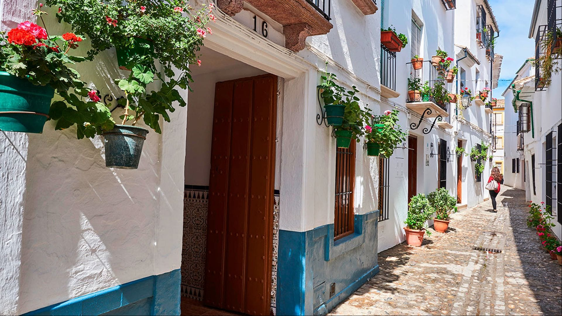 Priego de Córdoba, el pueblo-balcón con más encanto asomado a un mar de olivos