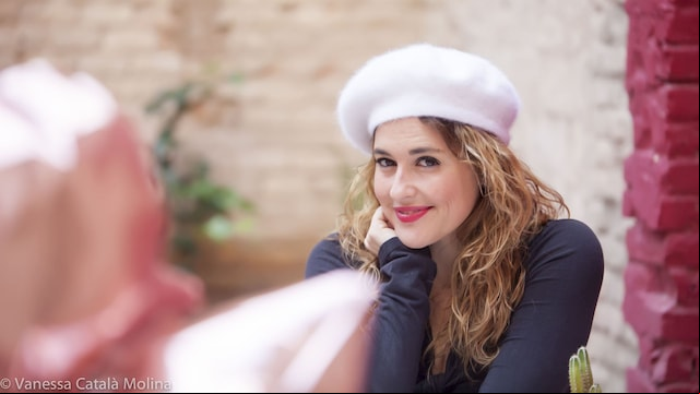 Ami Bondía, experta en comunicación, doctora en periodismo, emprendedora y escritora