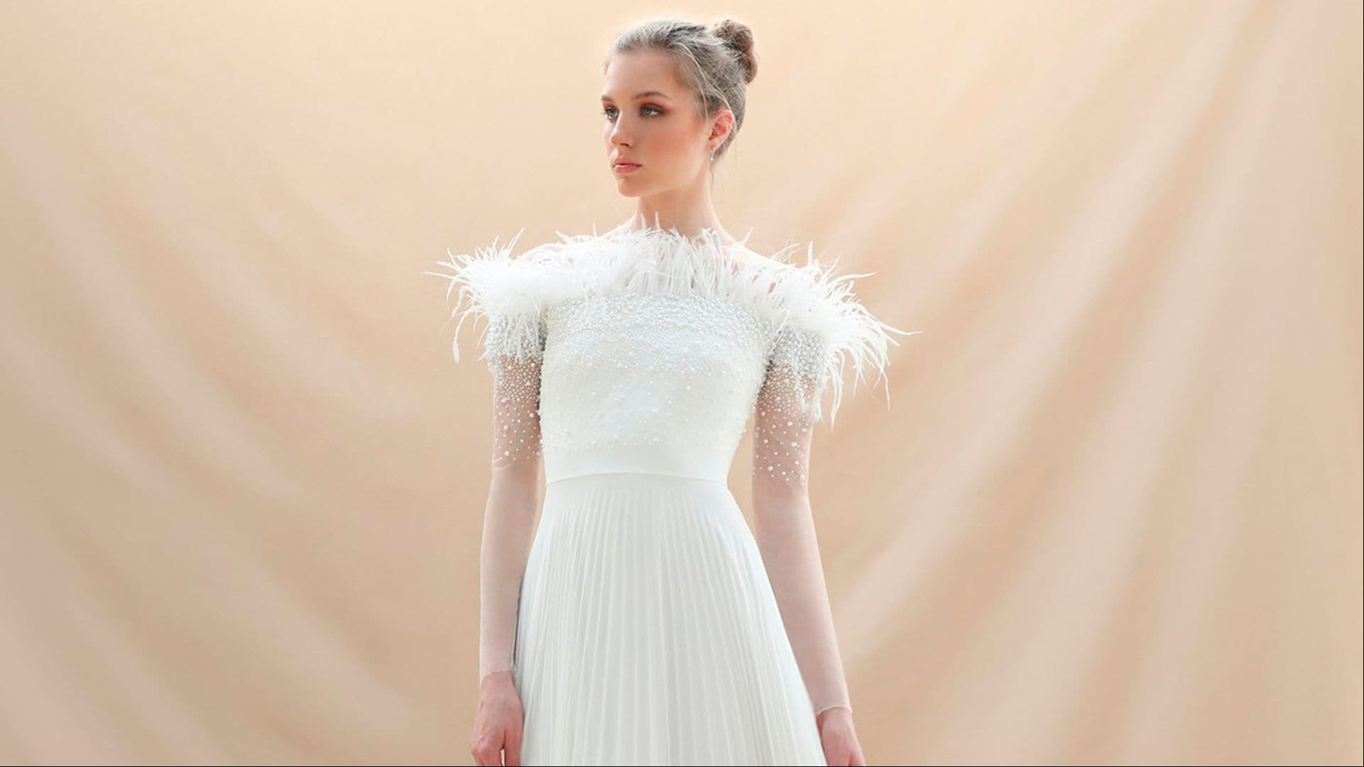 Si te gustan estas firmas de invitada, tienes que ver sus vestidos de novia