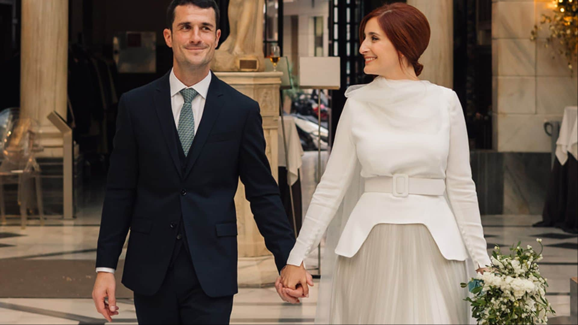Gala, la novia del vestido de tul que se casó en Murcia y se cortó el pelo en plena boda