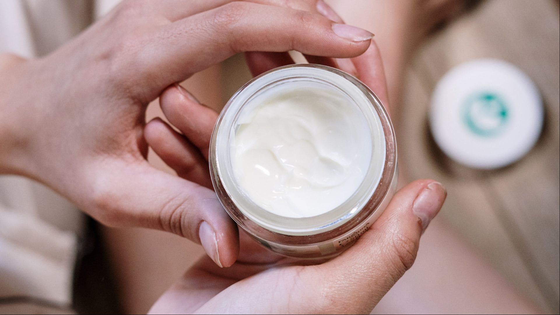Excipientes y aditivos en cosmética: qué debes saber