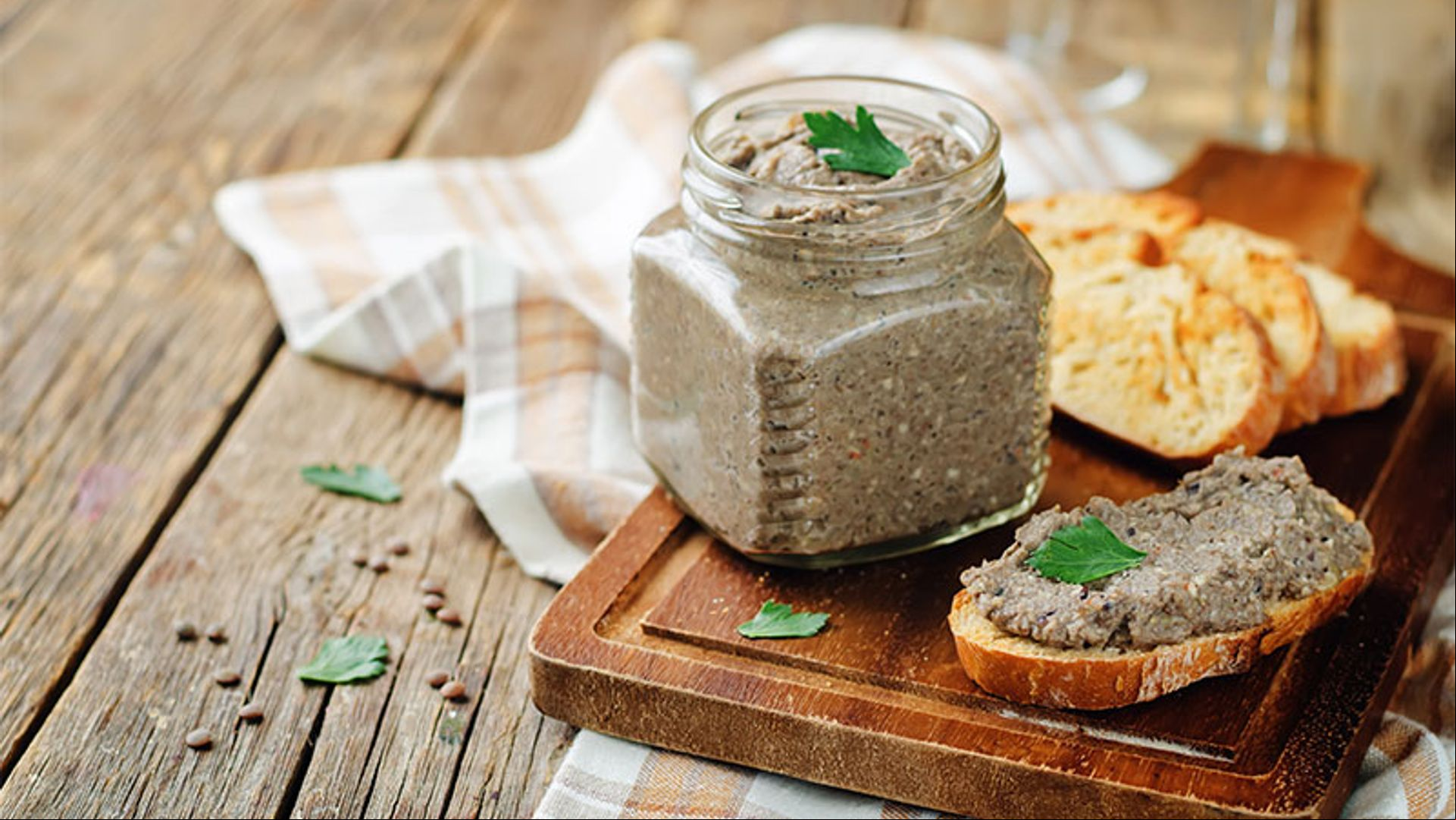 Paté de lentejas y gurumelos