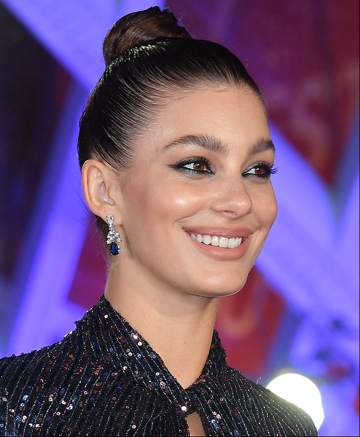 camila morrone looks5