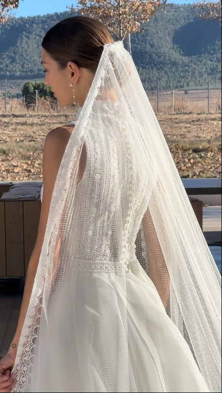 Velo de novia con encaje
