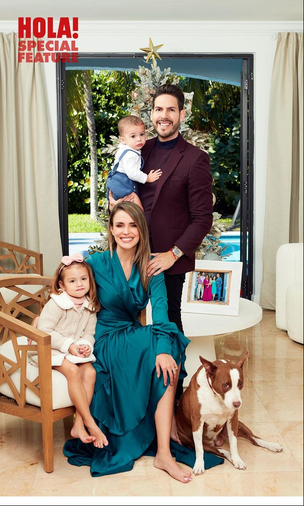 Carolina Sarassa y familia