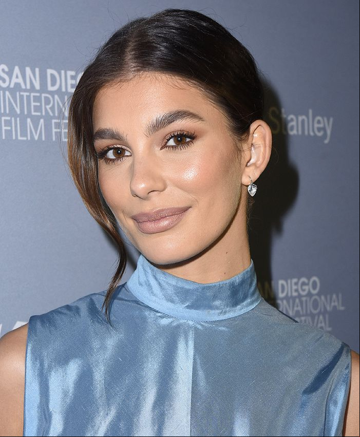 camila morrone looks7