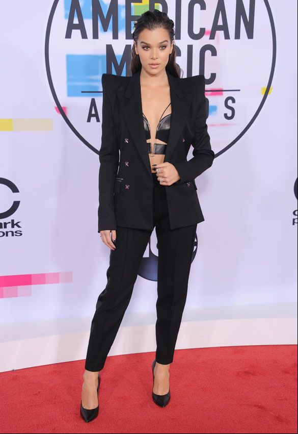 amas 2017 hailee steinfeld 9a