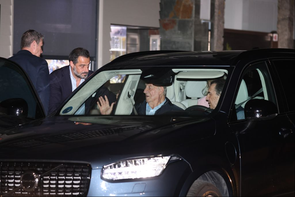 El rey Juan Carlos con sus amigos Pedro Campos y Vicente Dalmau Cebrian-Sagarriga
