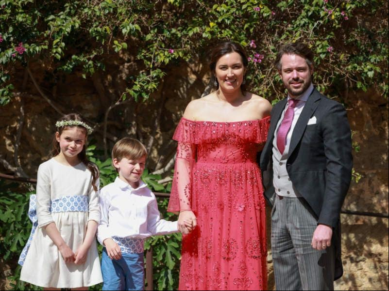 Los príncipes Félix y Claire de Luxemburgo con sus hijos