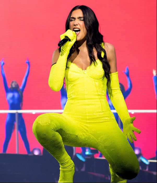 dua lipa amarillo