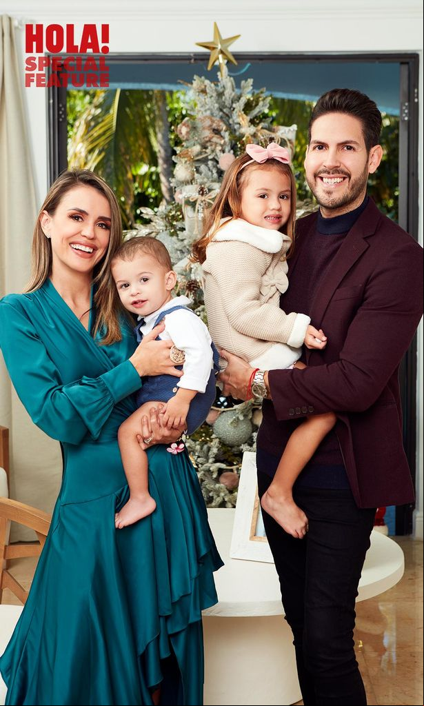 Carolina Sarassa y su familia
