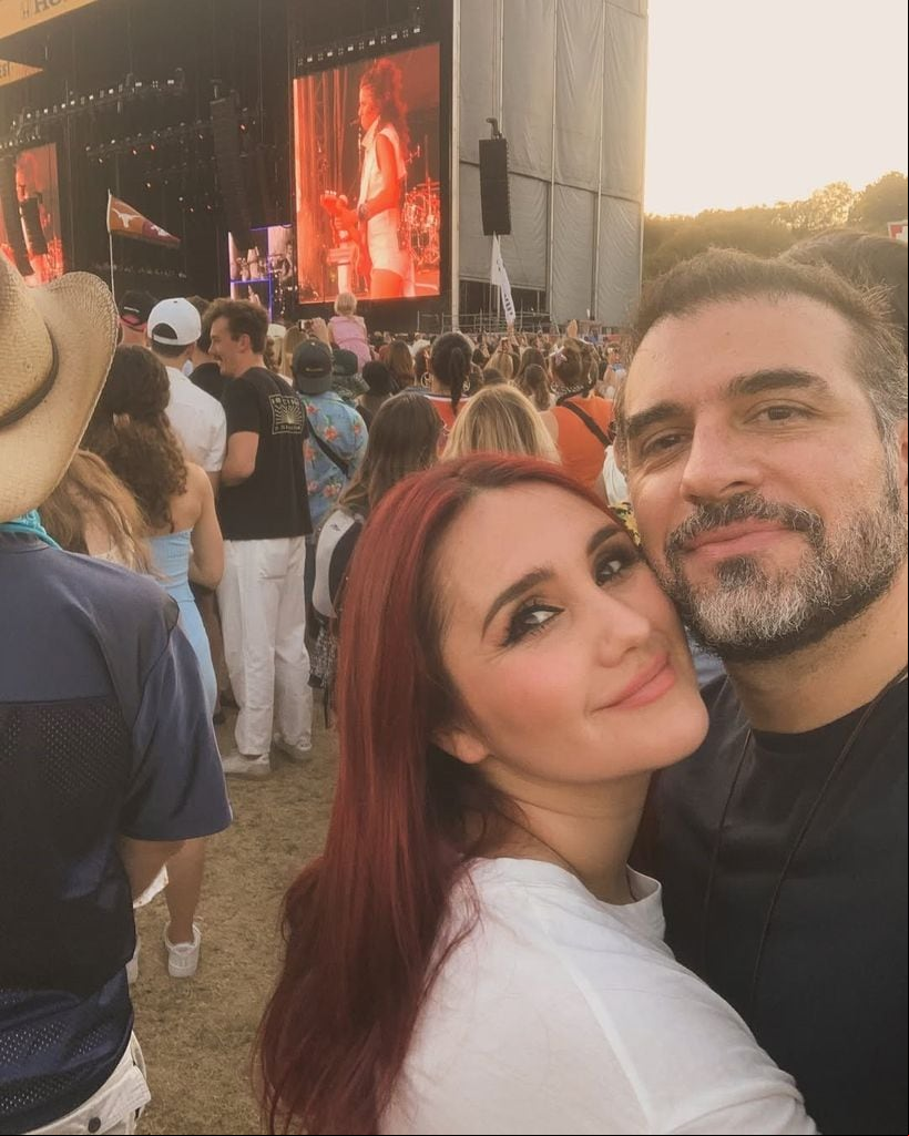 Dulce María compartió varias fotos inéditas junto al cumpleañero.