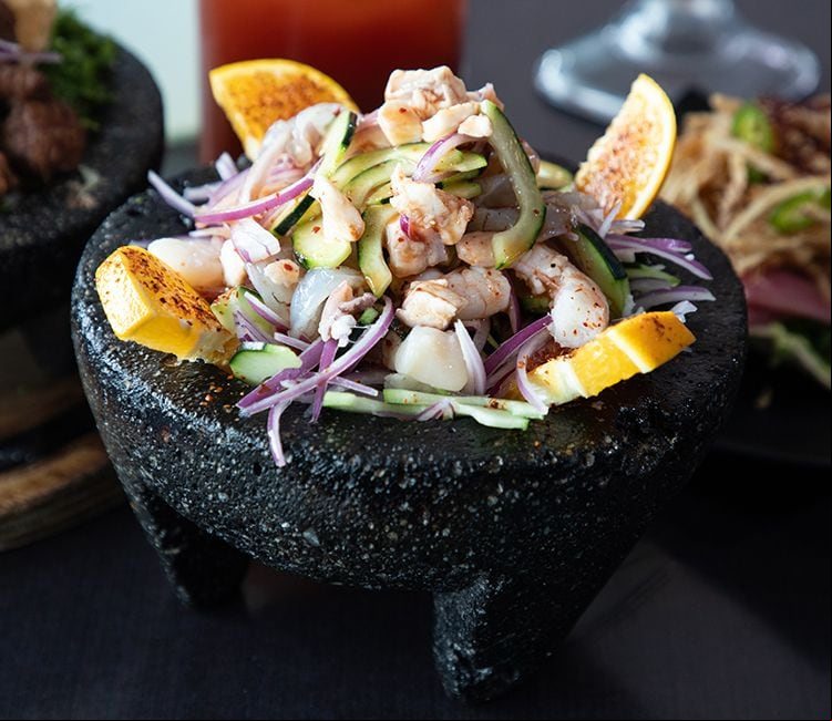 Aguachile en molcajete