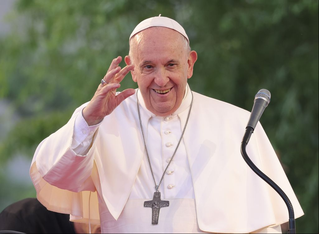 El Papa Francisco falleció a causa de un derrame cerebral y un colapso cardiovascular