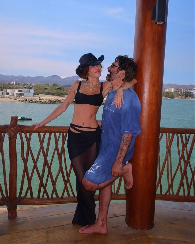 Karla Laveaga y Alejandro Fernández mostraron su habitación por primera vez.