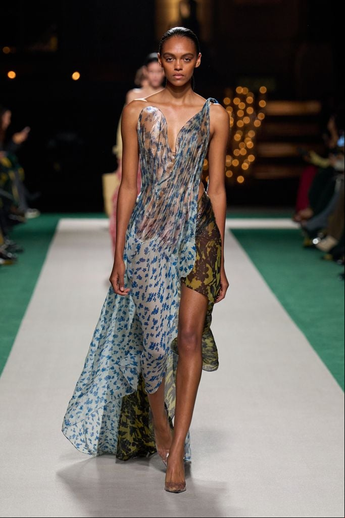 Paris Fashion Week: Victoria Beckham Primavera/Verano 2025