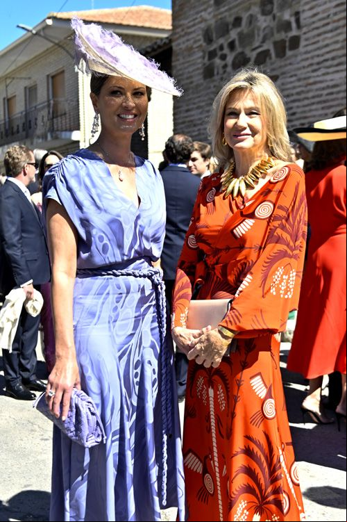 Elena Cue y Miriam Lapique