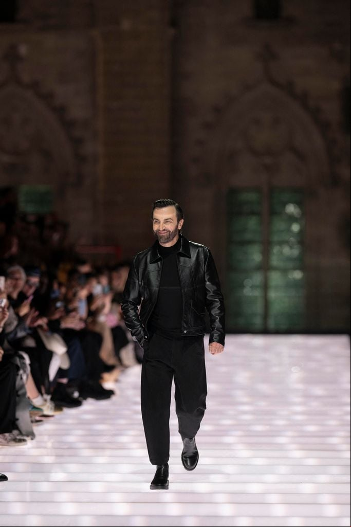 Louis Vuitton deslumbra en el Palacio de los Papas de Aviñón con su colección Crucero 2026