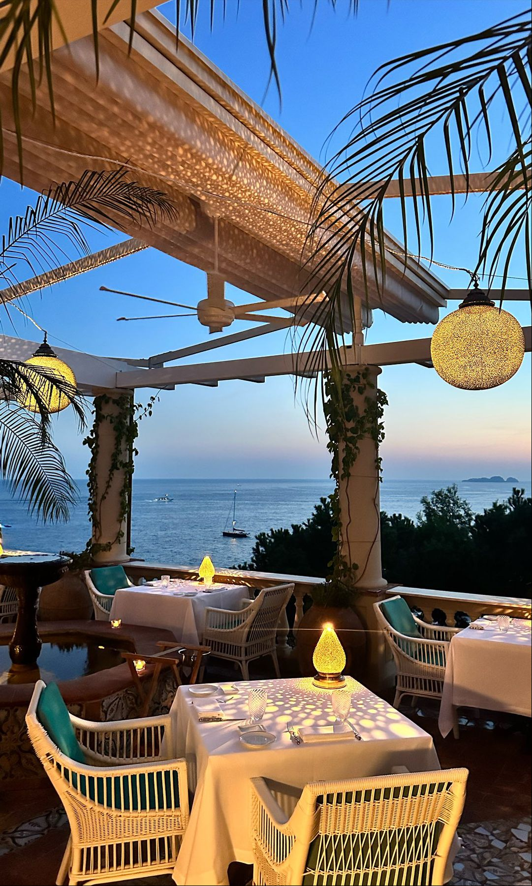 Villa Trevilla, antigua casa del director de cine Franco Zeffirelli hoy reconvertida en hotel de lujo en Positano, en la Costa Amalfitana