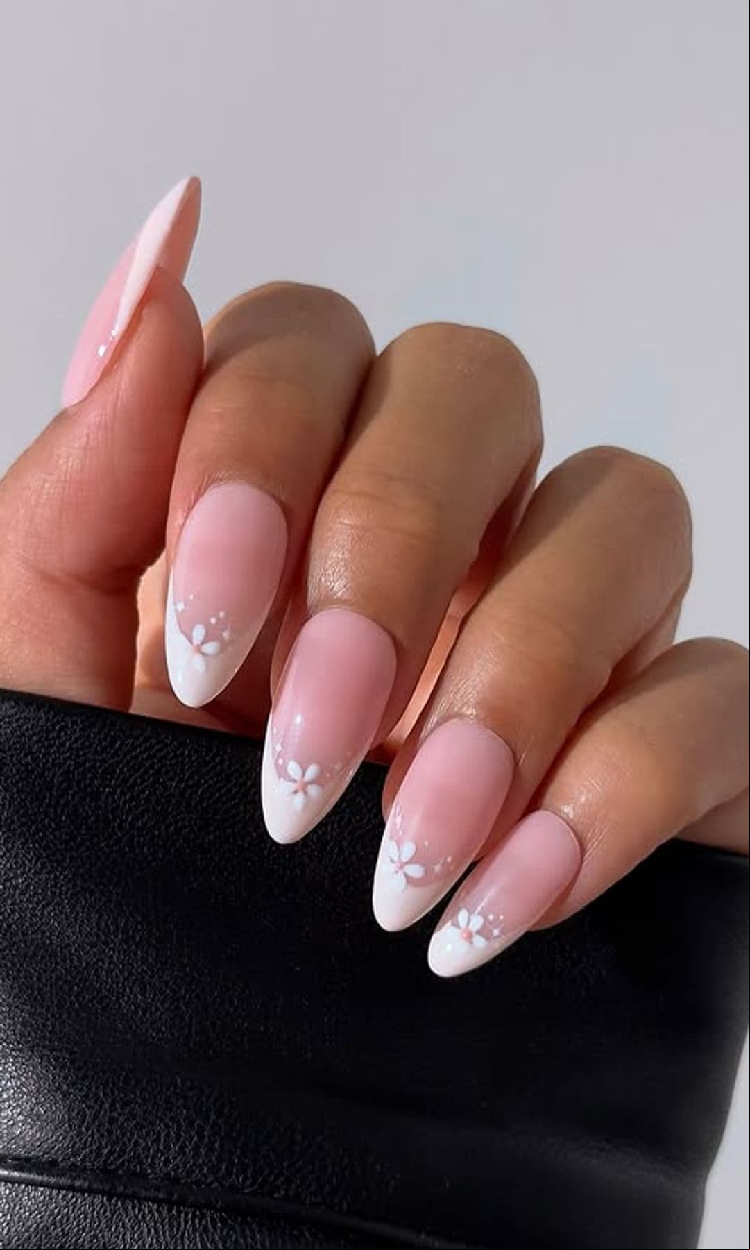 Manicura sa flores primavera