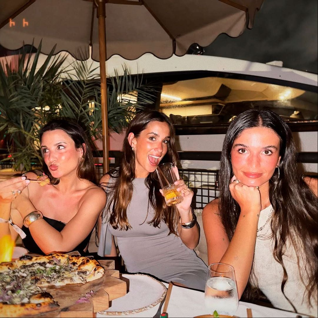 Las hermanas Pombo y sus amigas, de despedida de soltera en Miami: sus looks al detalle