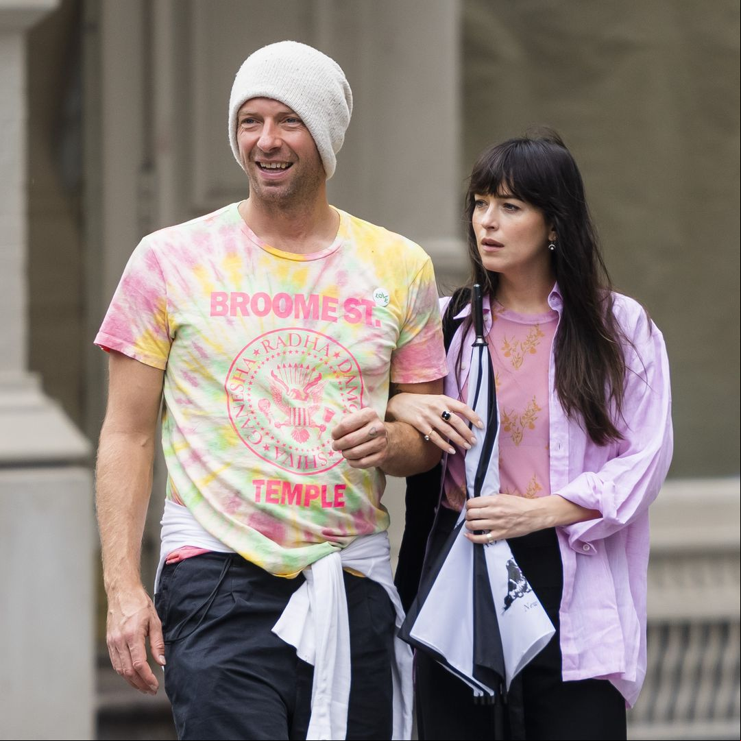 Dakota Johnson y Chris Martin, una historia de amor marcada por los desencuentros y rupturas