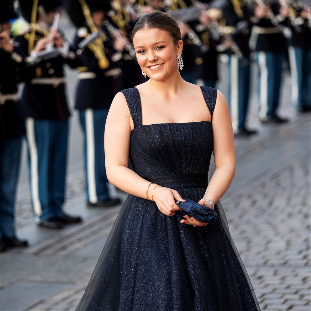 La familia real danesa abre el álbum personal de la princesa Isabella antes de su 18 cumpleaños: las fotos nunca vistas