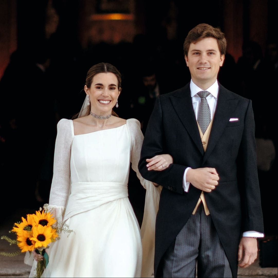 Entramos en la romántica boda de las familias Denitoz de Borbón-Dos Sicilias y Elorduy Tourné: las fotos no vistas