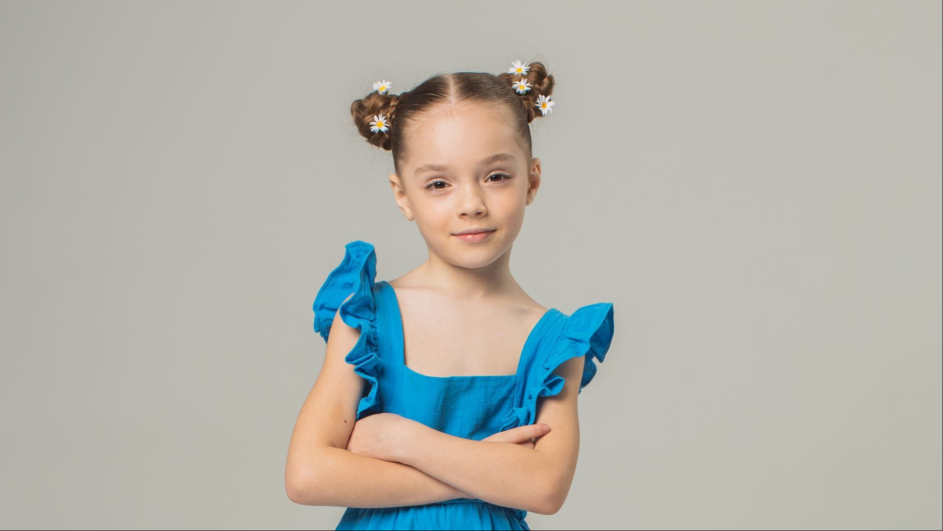 4 girl hairstyles your daughter will love: Step-by-step ideas for chic looks